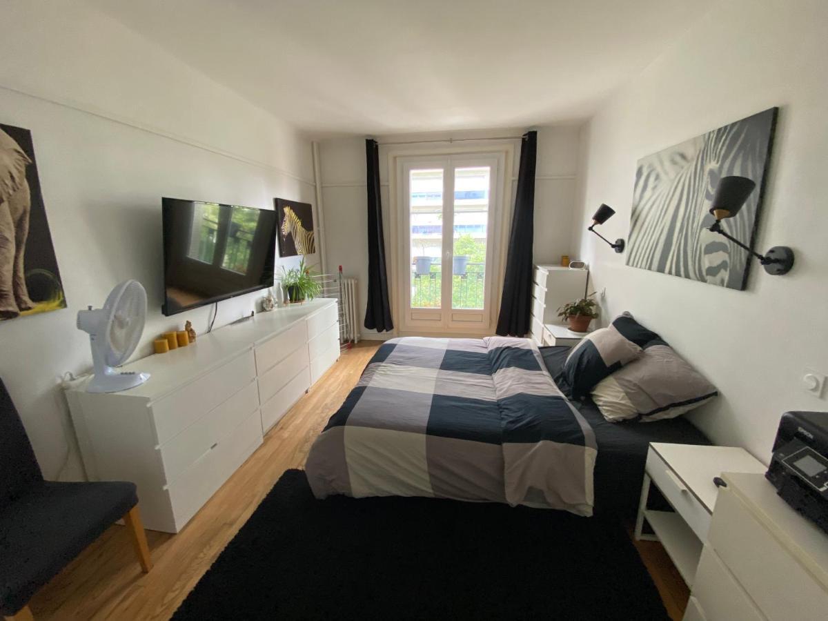 Apartament Grand F2 Avec Vue Sur La Maison De Georges Brassens Paryż Zewnętrze zdjęcie